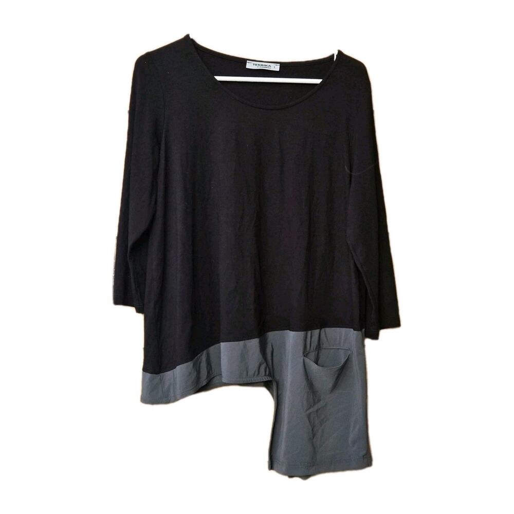 Tekbika by‎ Alembika Women's Black & Gray Asymmetrical Hem Top 1